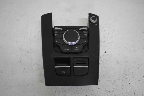 BOUTONS AUDI A3 8V - Vue 1